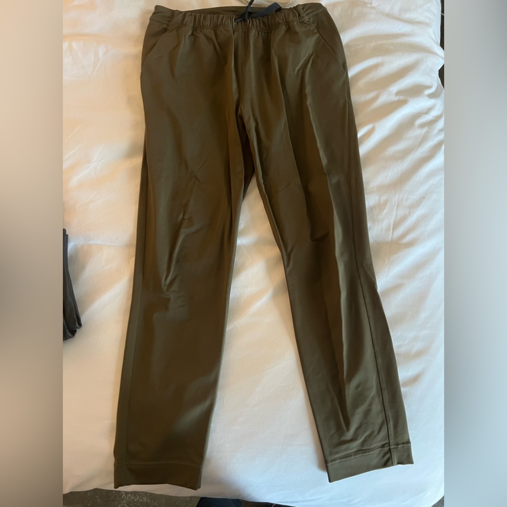 Army green lululemon trouser jogger style pant
